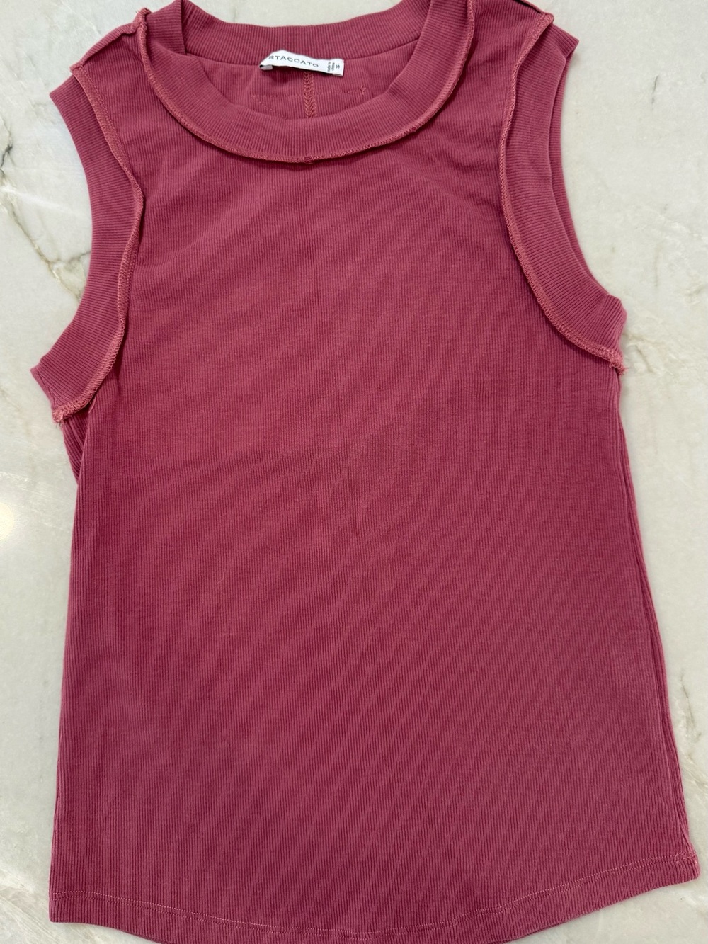 Kate Dupe Ribbed Stretch Tank Top Mauve Womens Small Reverse Hem Scoop Neck EUC